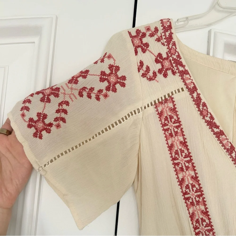 American Eagle Outfitters Cream and Red Embroidered Romper - Picture 4 of 6